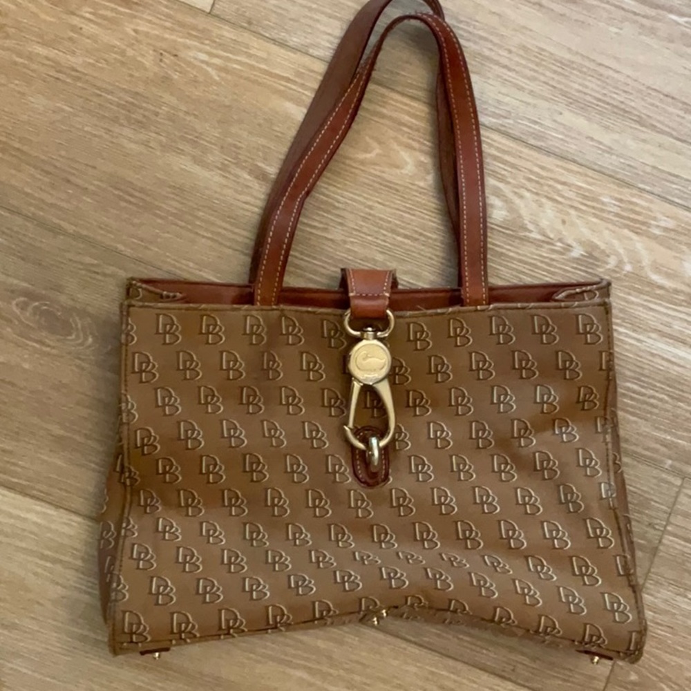 Dooney & Bourke Shoulder Bag Purse